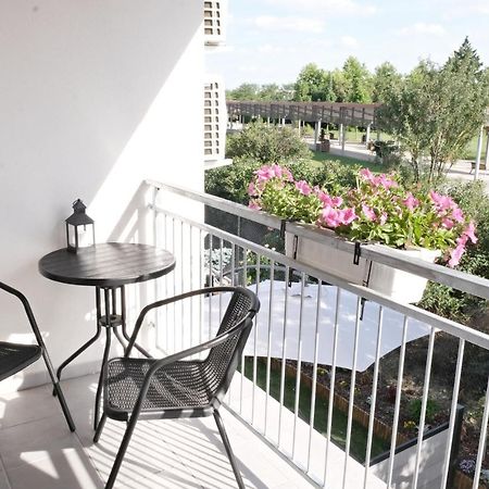 Apartmanovy Dum Na Kolonade Ледніце Екстер'єр фото