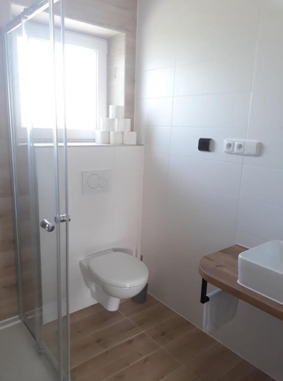Apartmanovy Dum Na Kolonade Ледніце Екстер'єр фото